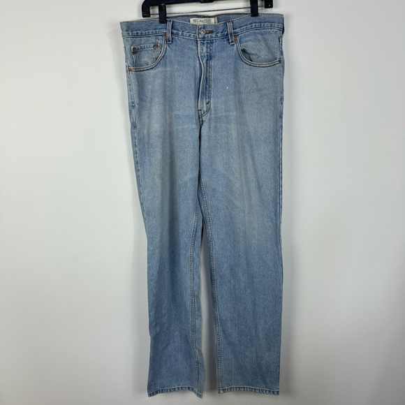Levi's 550 Relaxed Fit Light Medium Wash Denim Jeans  size 36x36 - Picture 1 of 8